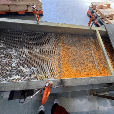 เครื่องผสมผสานภายใน 4KW Flip Motor สําหรับ XPE IXPE PE Foam Production CE