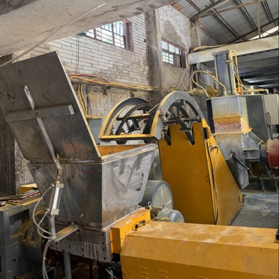 เครื่องผสมผสานภายใน 4KW Flip Motor สําหรับ XPE IXPE PE Foam Production CE